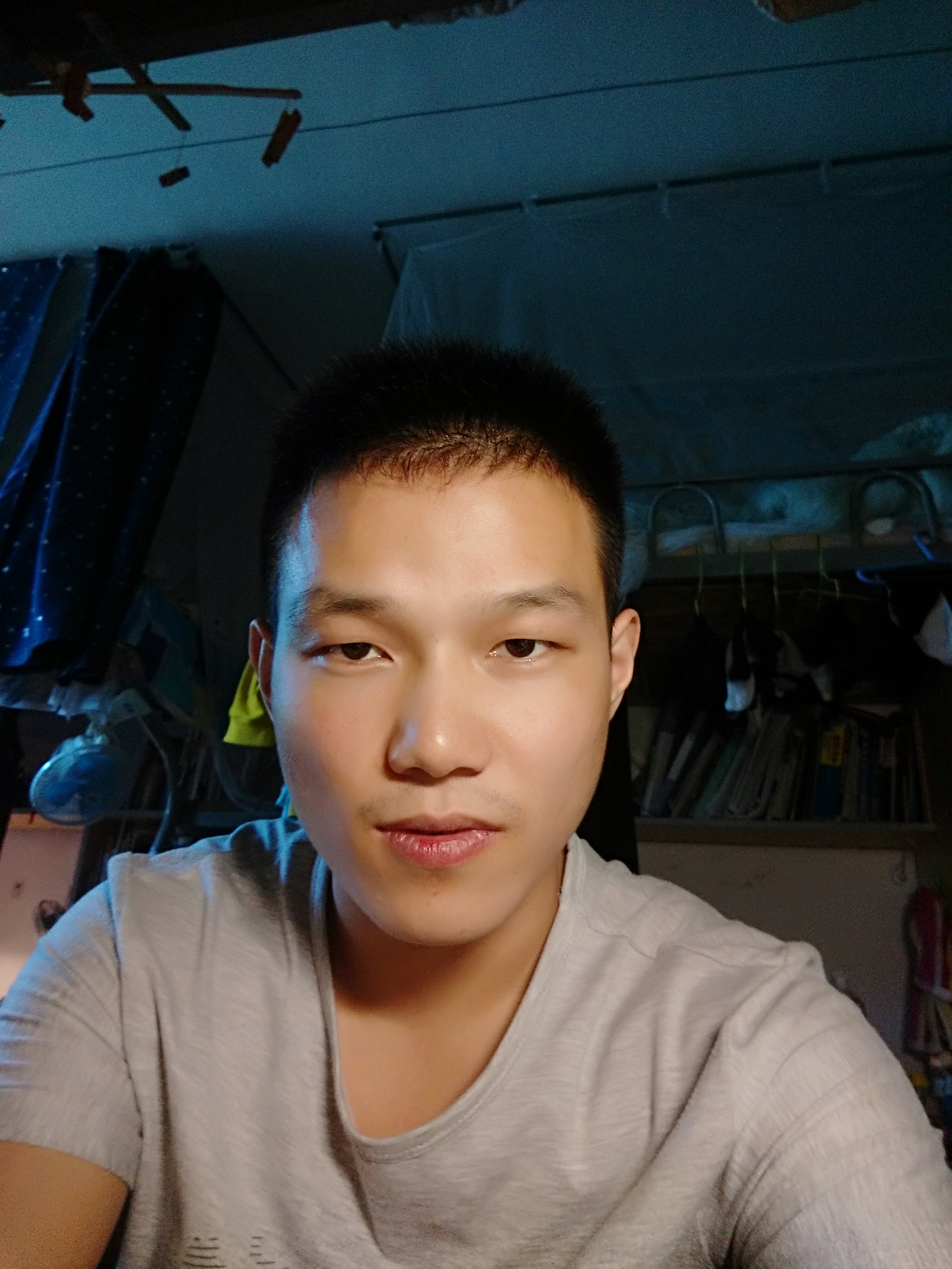樊洋洋 的头像